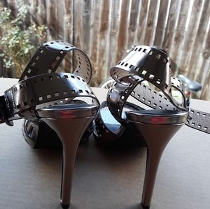 Women's shoes